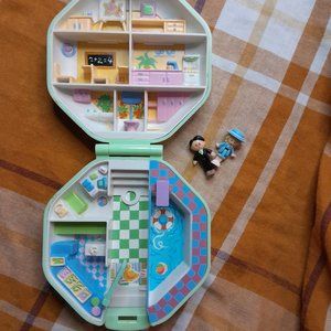 Vintage 1990 Polly Pocket
